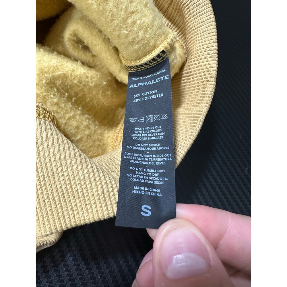 Alphalete Crop Hoodie Gold Size Small Cozy Fleece Chest Spellout Logo - Picture 6 of 9